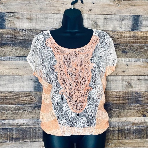 Daytrip Tops - Daytrip Lace Short Sleeve Blouse Size Small